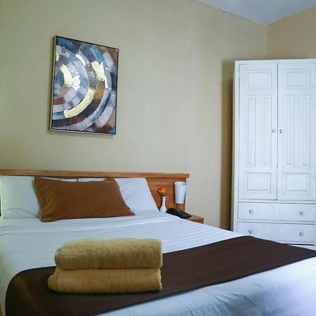Hostal Loro Verde كويتو المظهر الخارجي الصورة