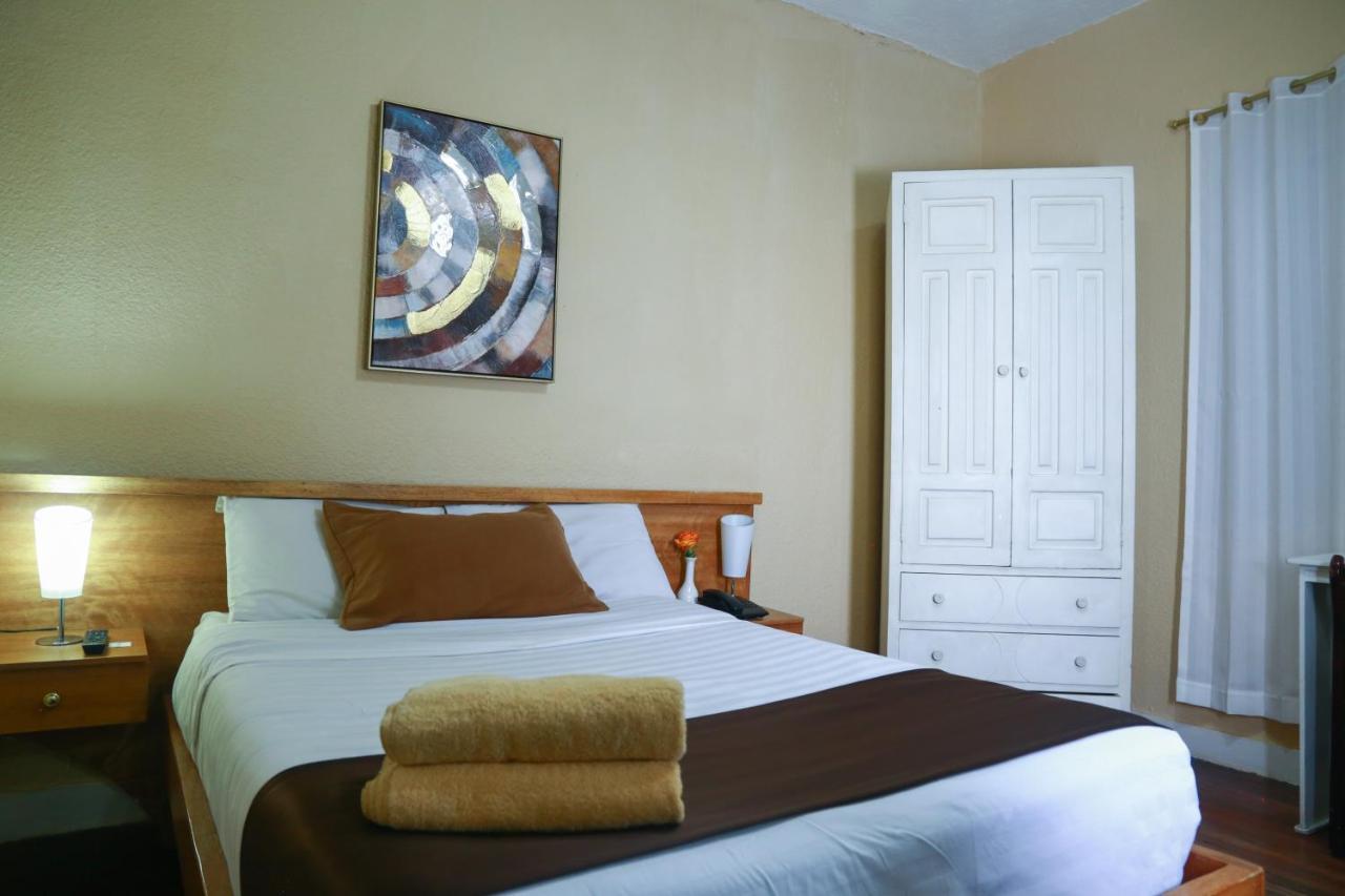 Hostal Loro Verde كويتو المظهر الخارجي الصورة