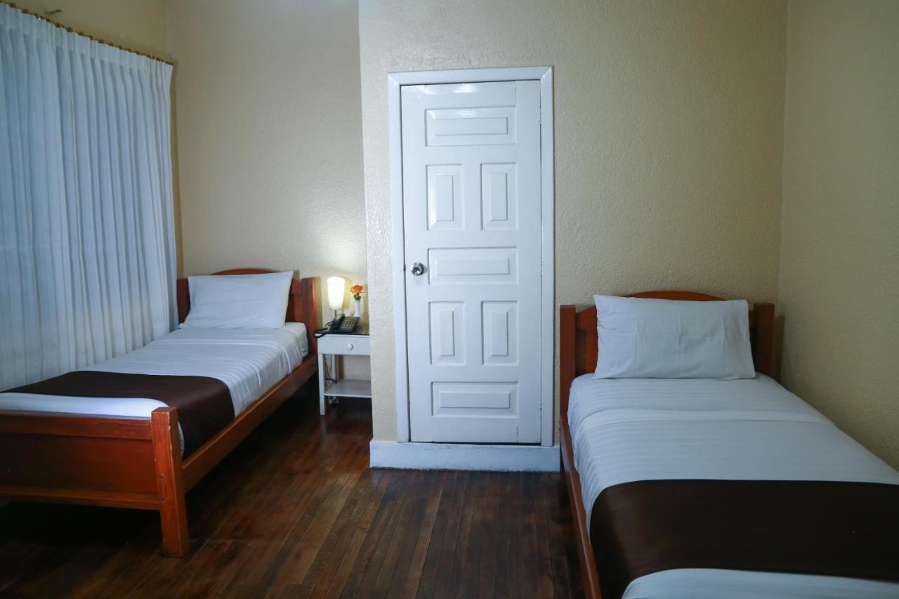 Hostal Loro Verde كويتو المظهر الخارجي الصورة