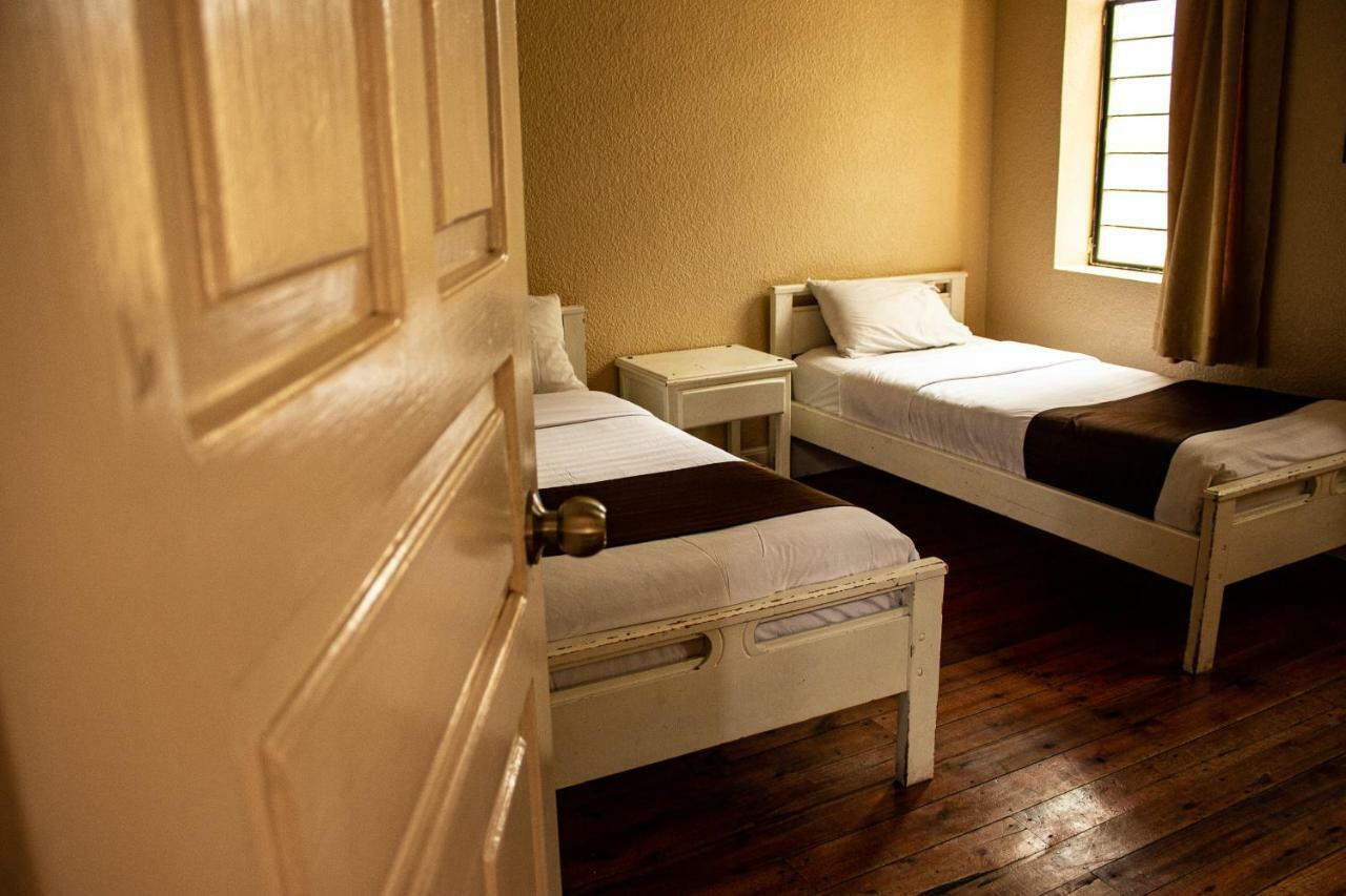 Hostal Loro Verde كويتو المظهر الخارجي الصورة